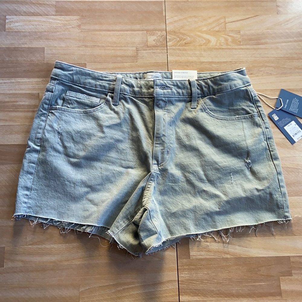 Target’s Universal Threads Vintage Midi Shorts